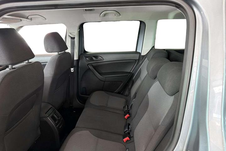 Blå Skoda Yeti fra 2012 set indefra