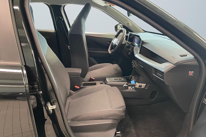 Sort Opel Frontera fra 2025