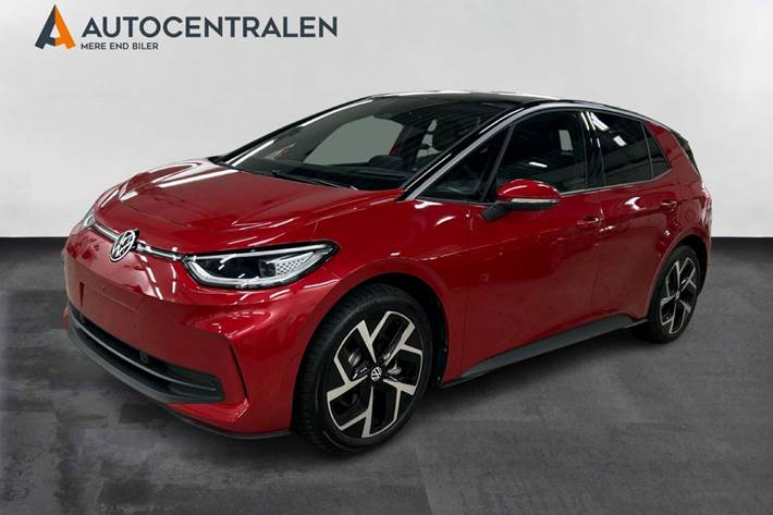 Rød VW ID.3 fra 2023 set udefra