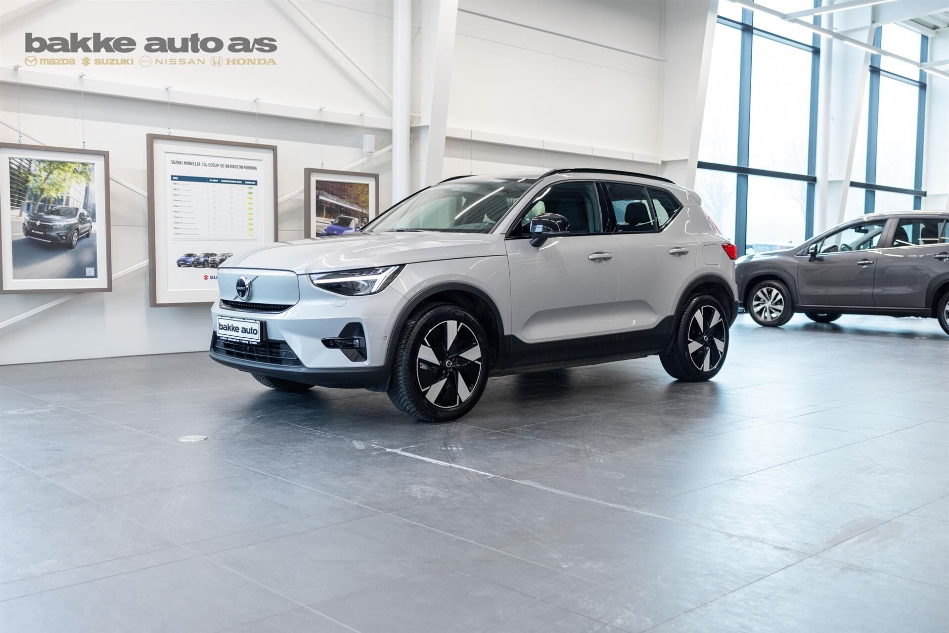 Volvo XC40 Recharge Extended Range Ultimate 252HK 5d Aut.
