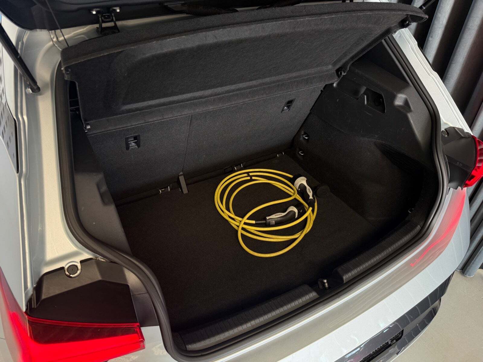 Sølv Cupra Born fra 2022