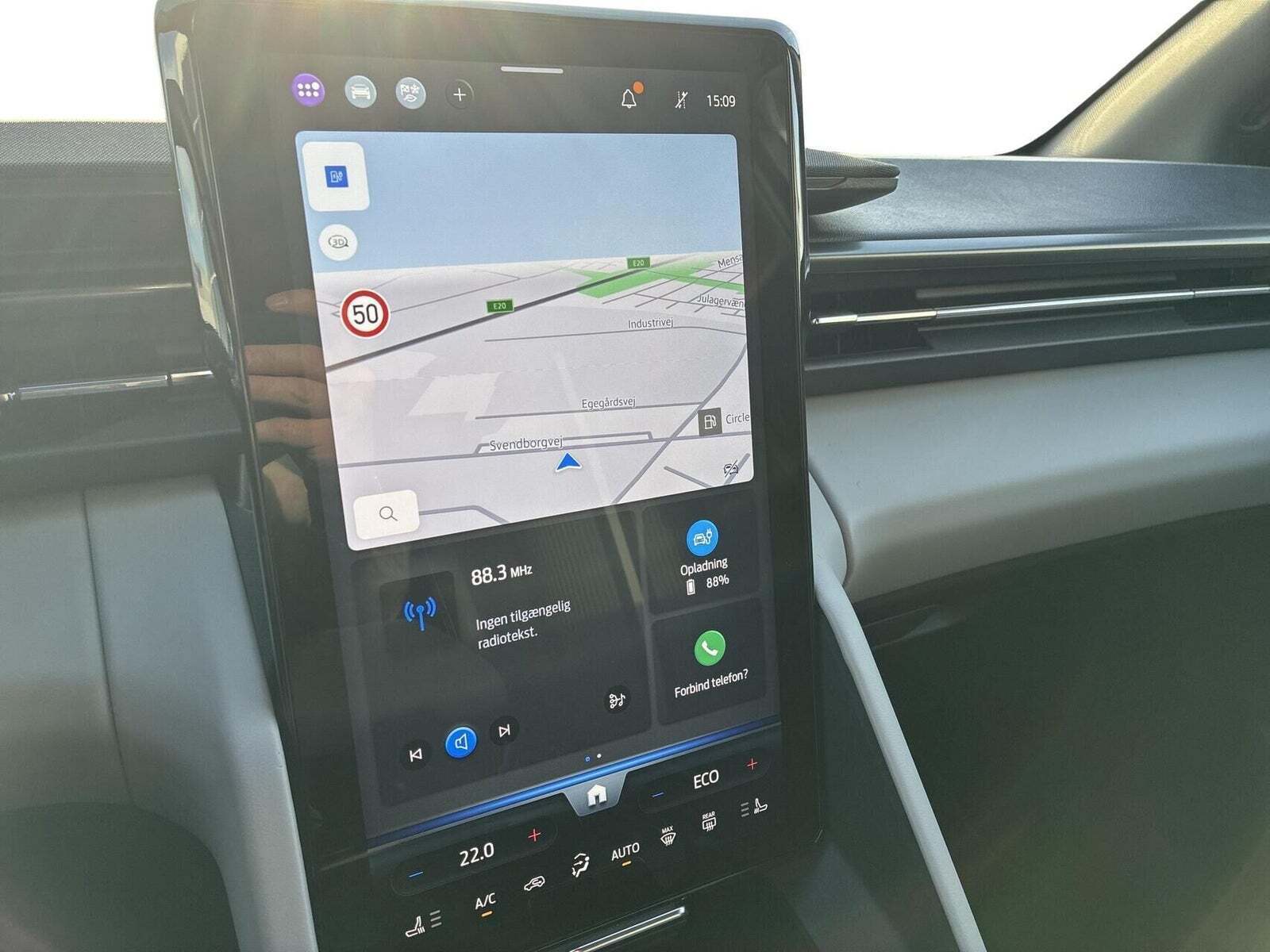 Blå Ford Capri fra 2024