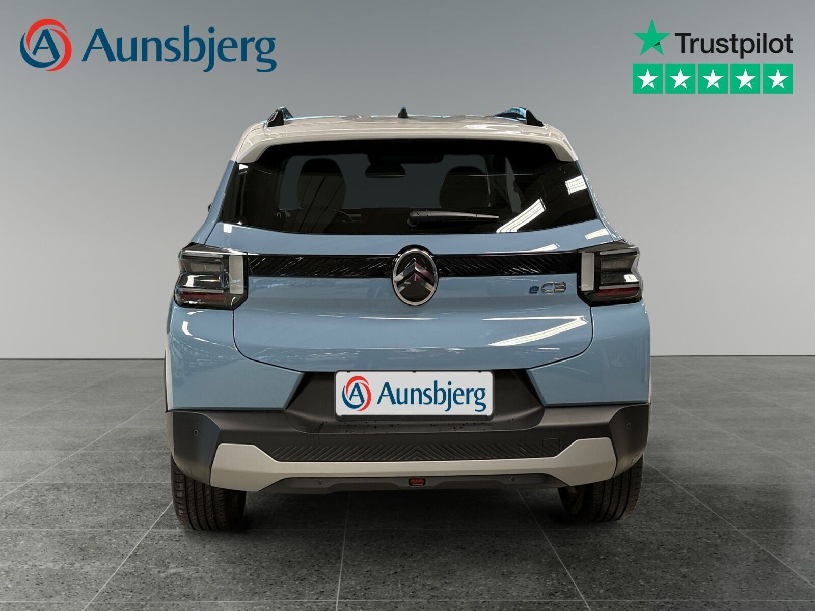 Blå Citroën ë-C3 fra 2024 set udefra