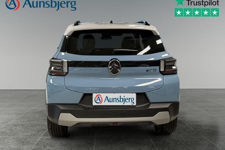Blå Citroën ë-C3 fra 2024 set udefra