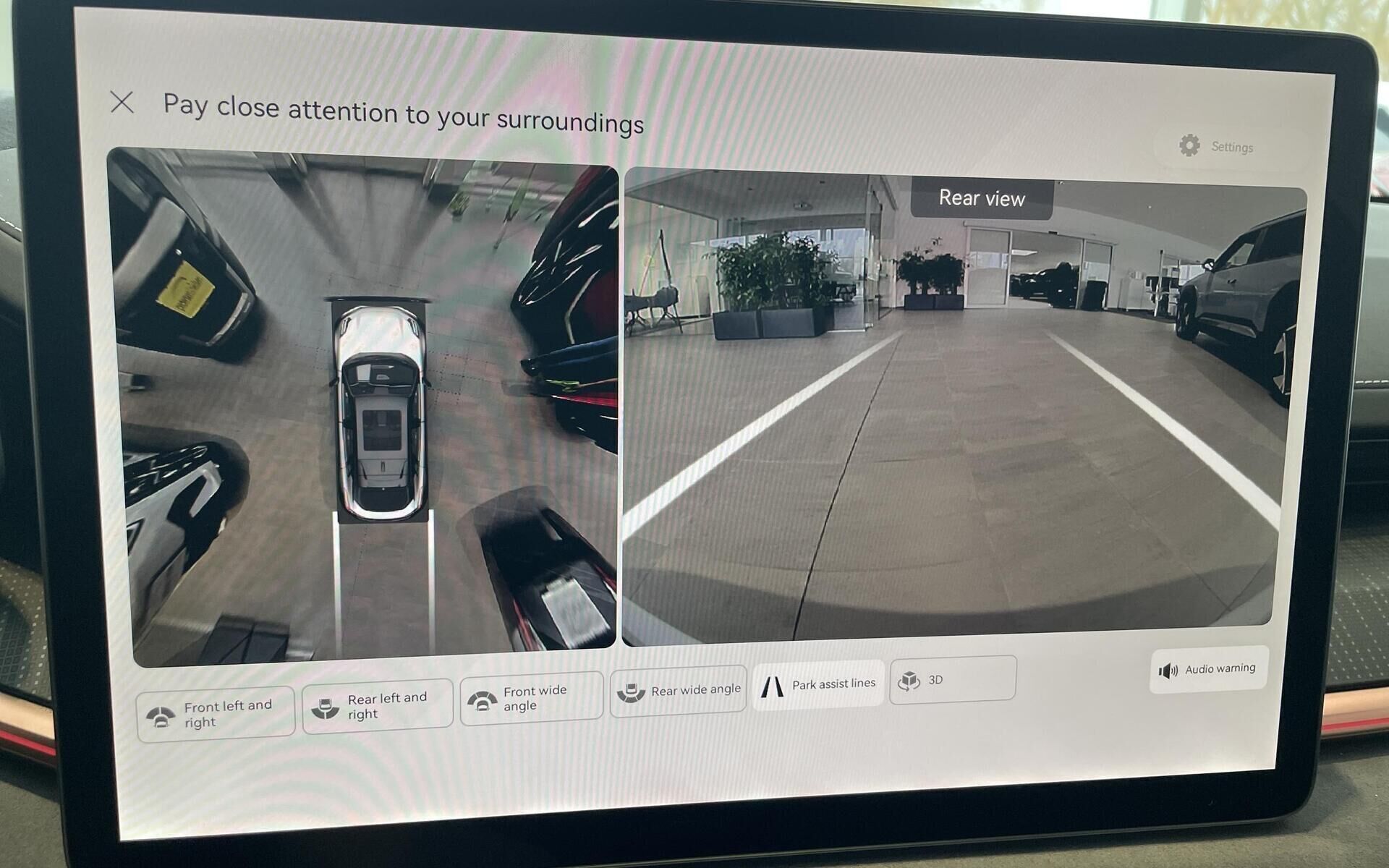 Hvid Zeekr 001 fra 2026