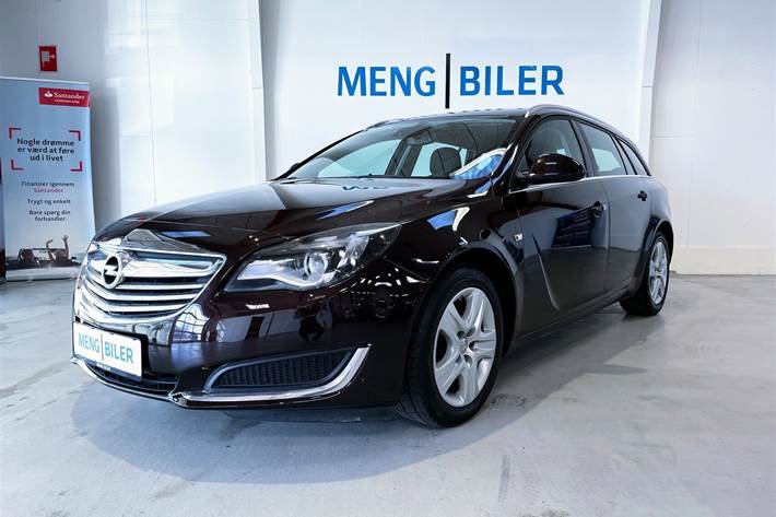 Brun Opel Insignia fra 2013 set udefra