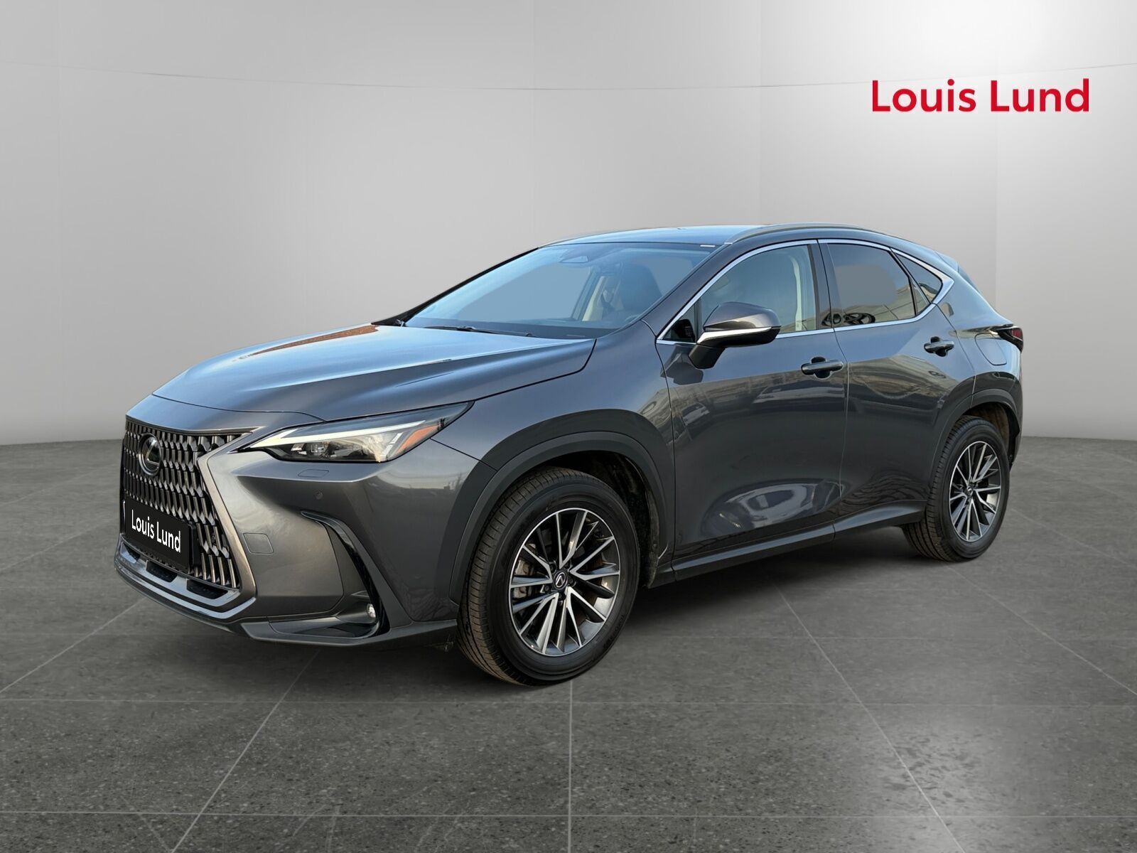 Lexus NX 2,5 450h+ Plugin-hybrid Business Plus 4WD 309HK 5d Trinl. Gear