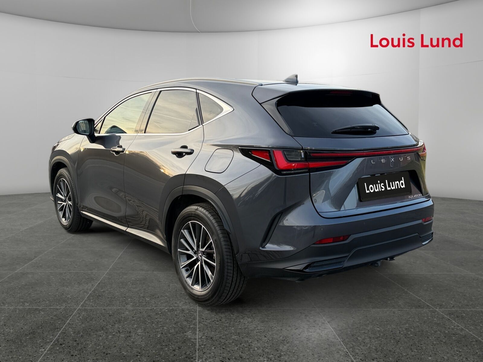 Lexus NX 2,5 450h+ Plugin-hybrid Business Plus 4WD 309HK 5d Trinl. Gear