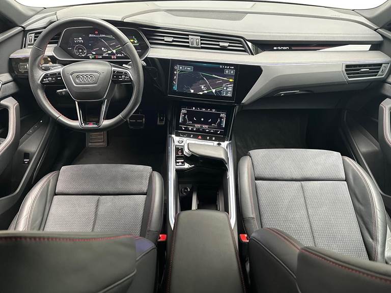 Audi Q8 50 E-tron S Line Quattro 340HK 5d Aut.