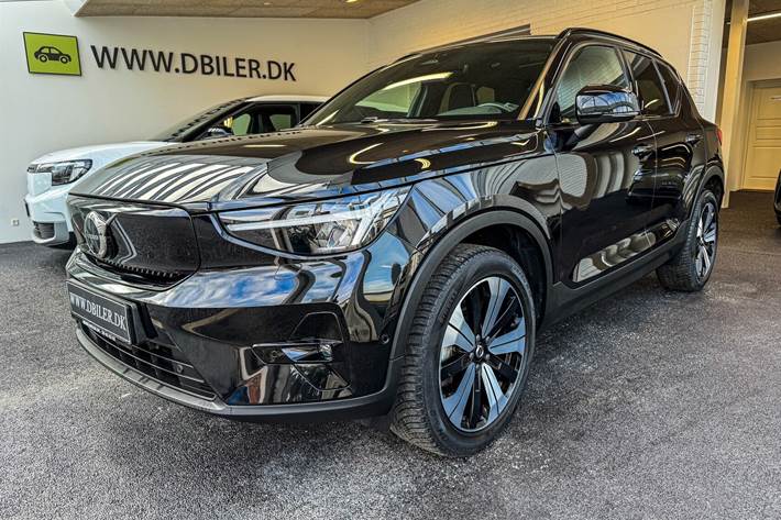 Sort Volvo XC40 fra 2023
