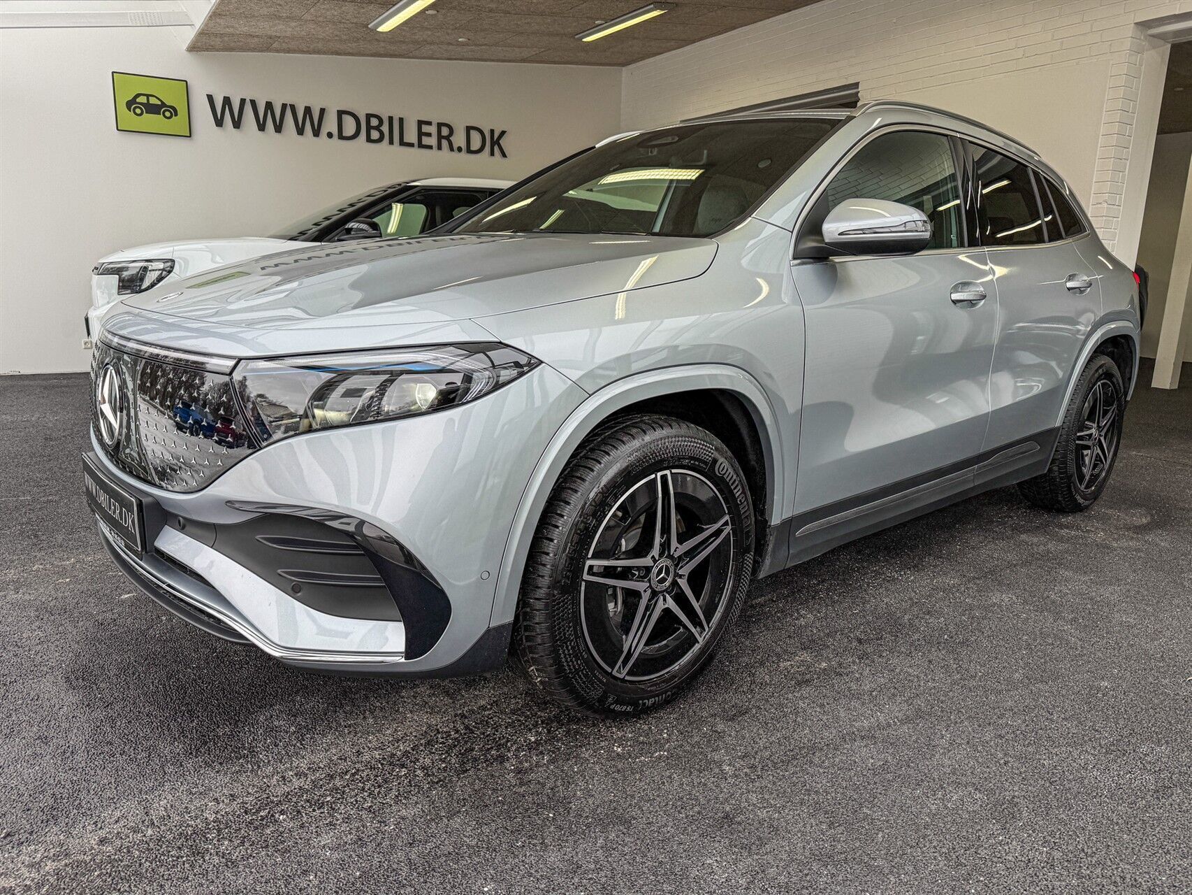 Grå Mercedes EQA 250+ fra 2024