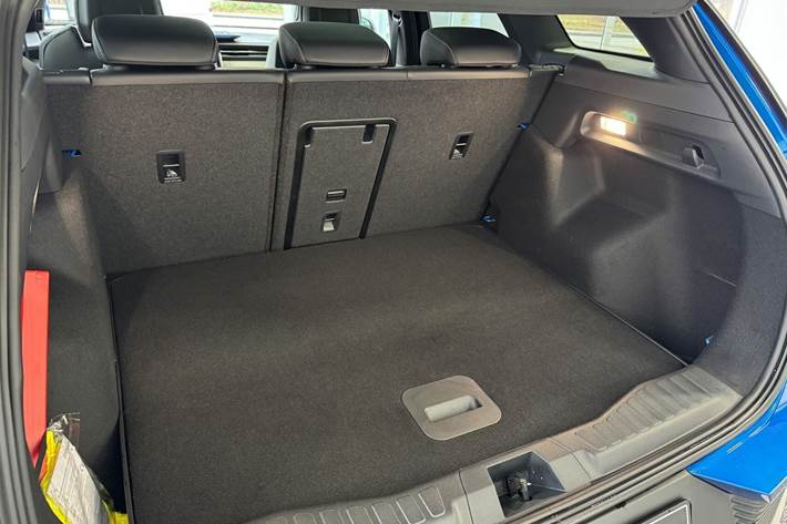 Blå Ford Explorer fra 2024