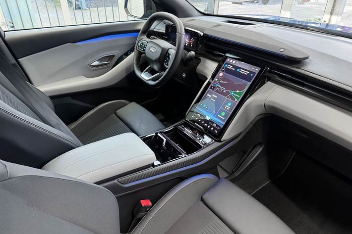 Blå Ford Explorer fra 2024