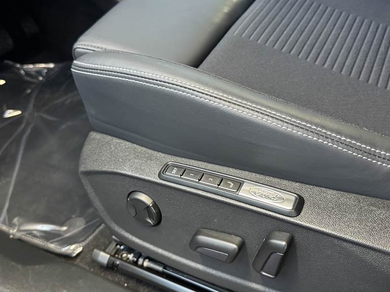 Ford Explorer EL UR Premium RWD 286HK 5d Aut.