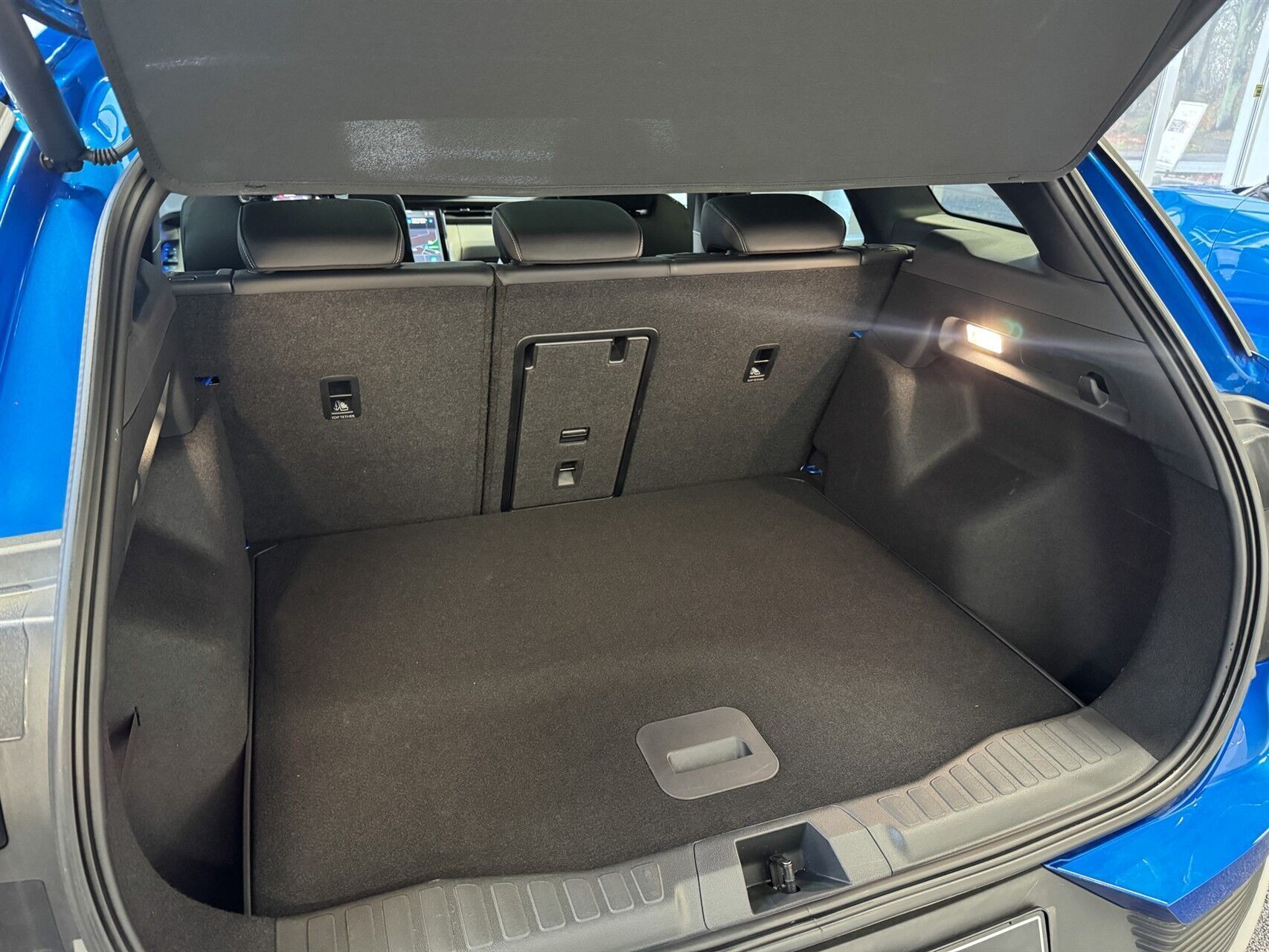 Blå Ford Explorer fra 2024