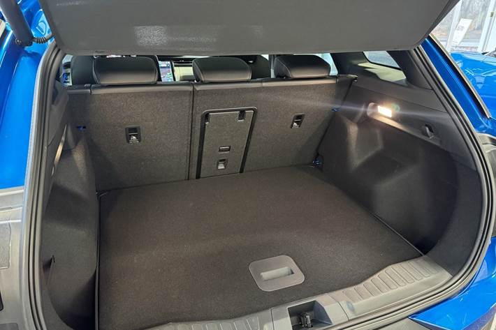 Blå Ford Explorer fra 2024