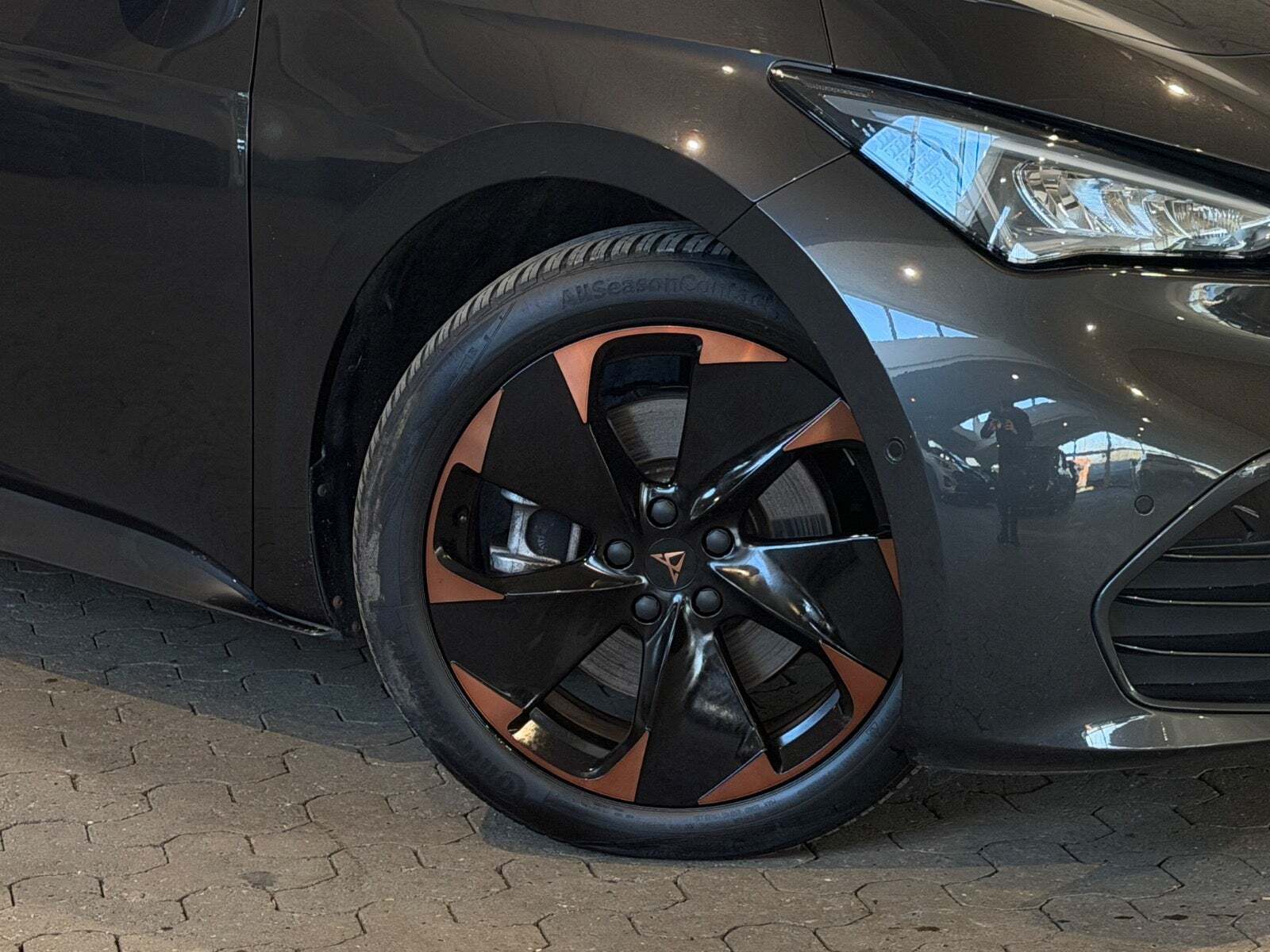 Cupra Born 77 e-Boost Dinamica Pack High