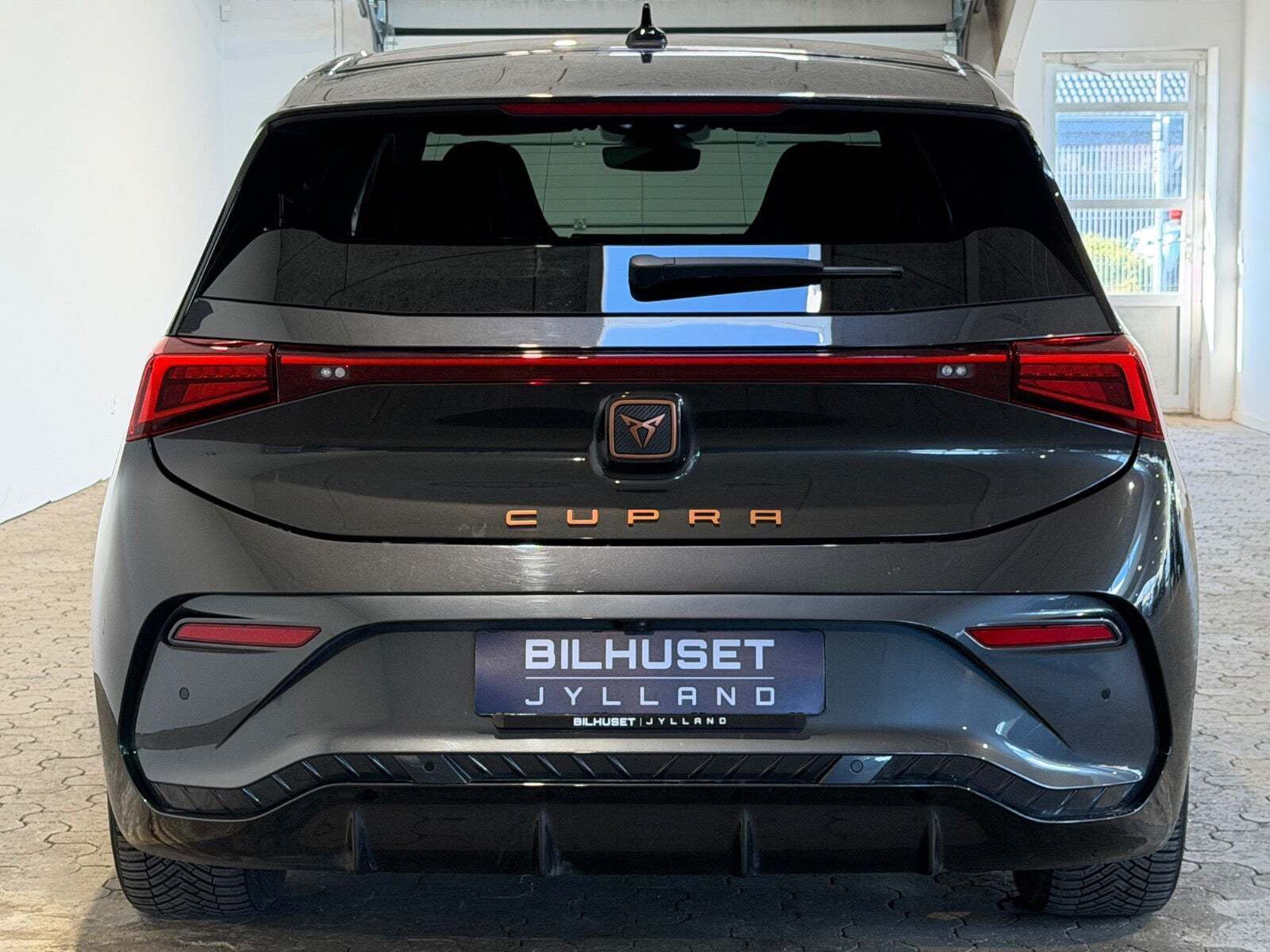 Cupra Born 77 e-Boost Dinamica Pack High