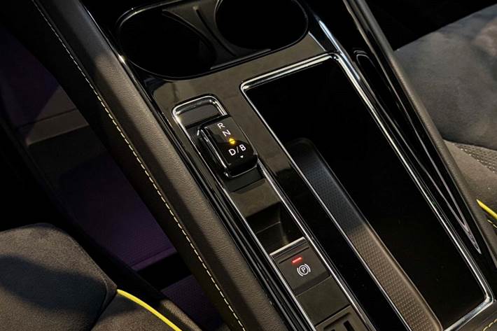 Sort Skoda Enyaq fra 2023