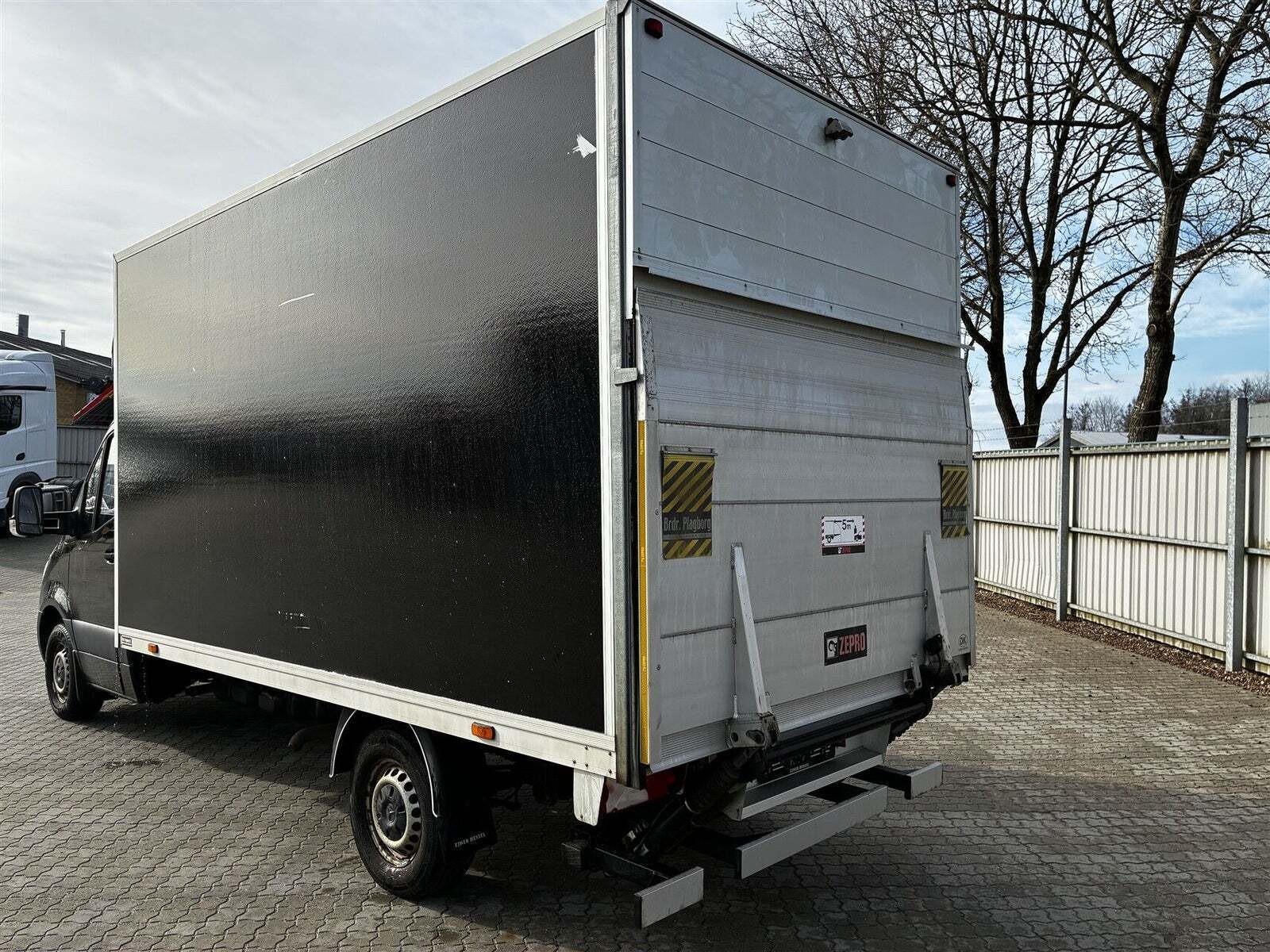 Mercedes Sprinter 317 2,0 CDi Alukasse m/lift aut. RWD