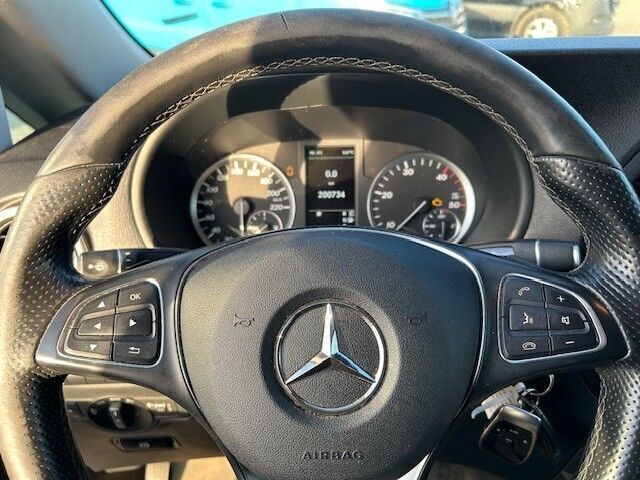 Sort Mercedes Vito 116 fra 2017