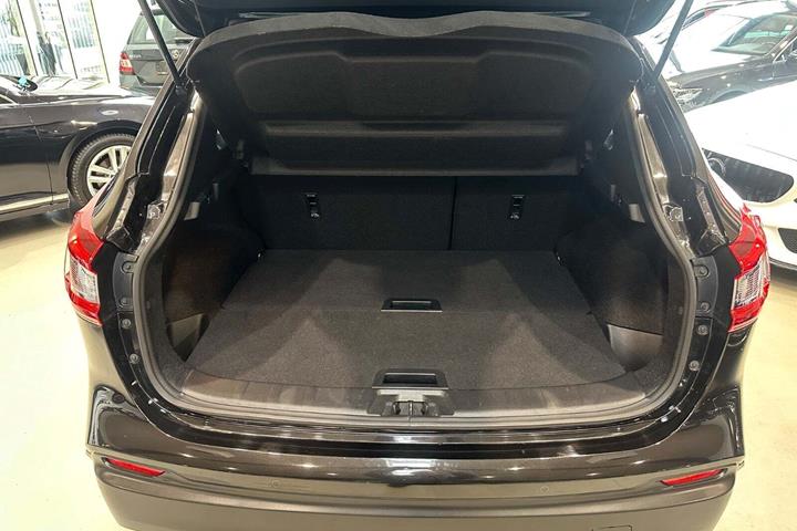 Sort Nissan Qashqai fra 2018