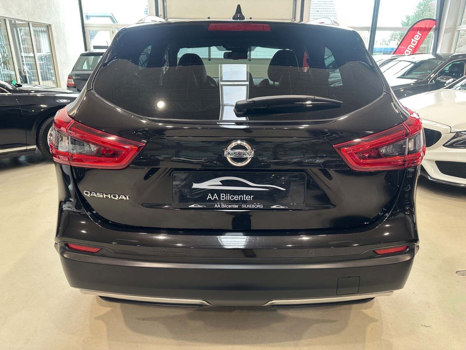 Sort Nissan Qashqai fra 2018
