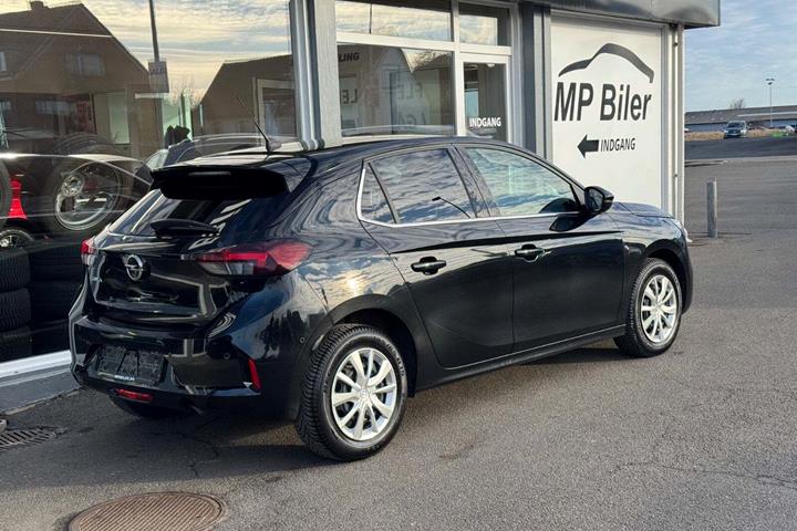 Sort Opel Corsa fra 2020
