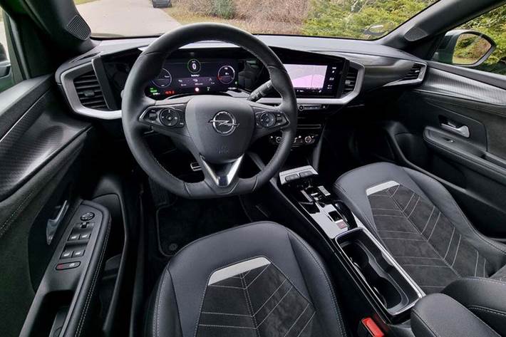 Grøn Opel Mokka-e fra 2022