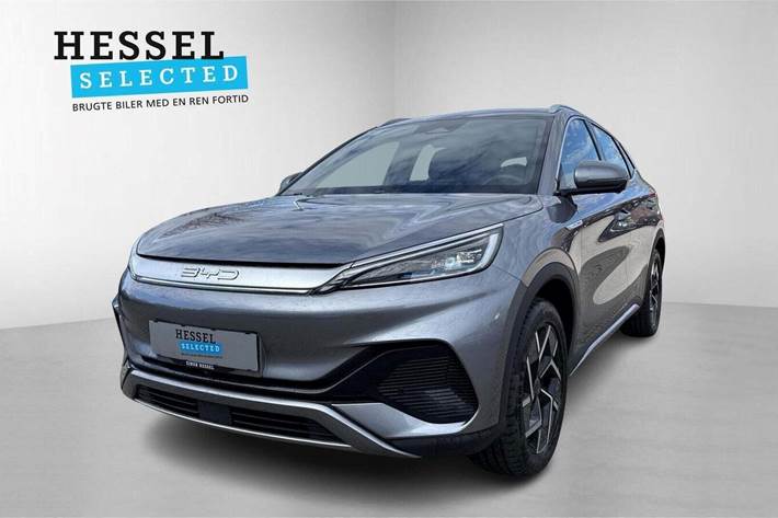 Grå BYD Atto 3 fra 2023 set udefra