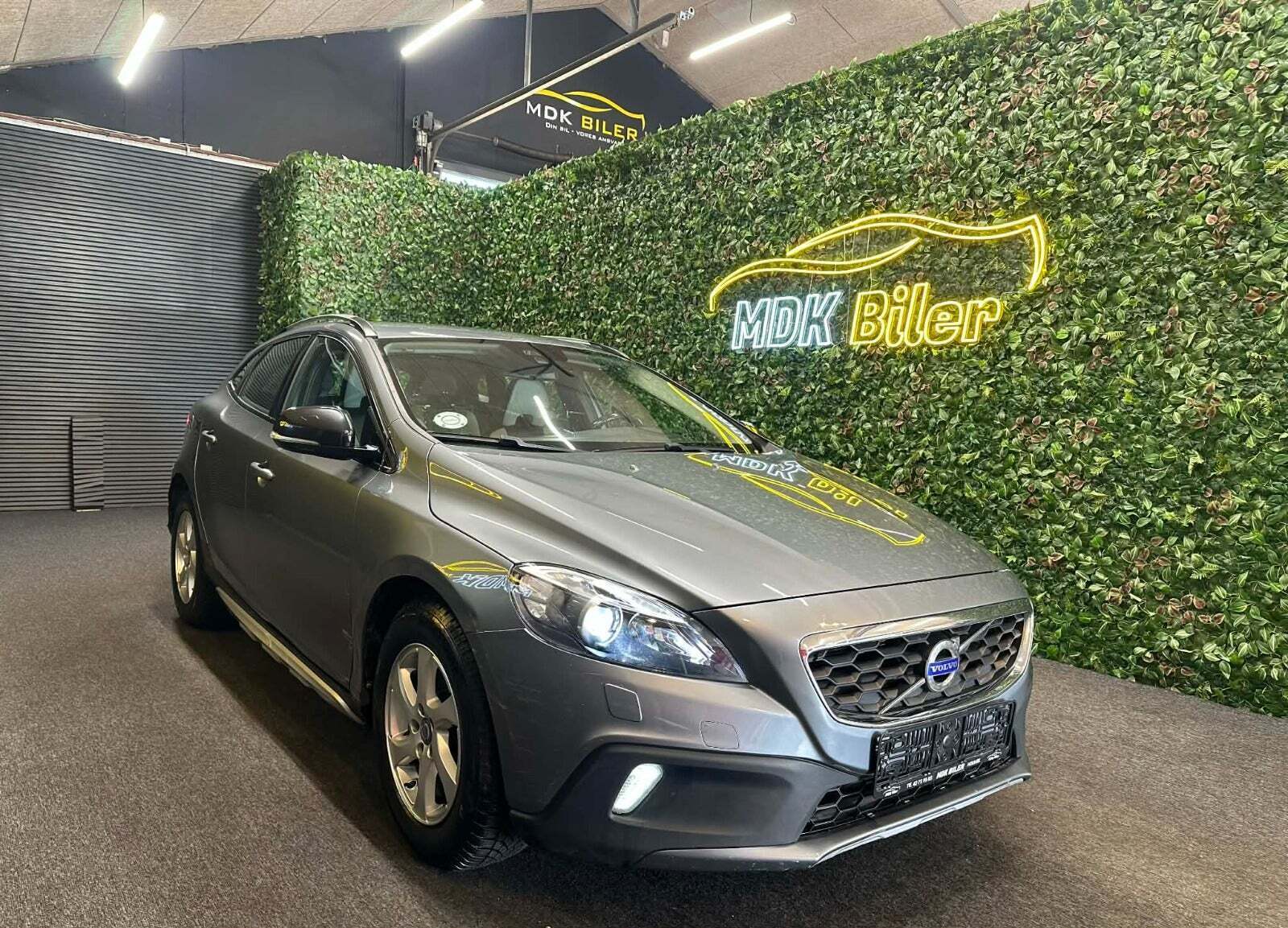 Volvo V40 CC 1,6 D2 115 Momentum