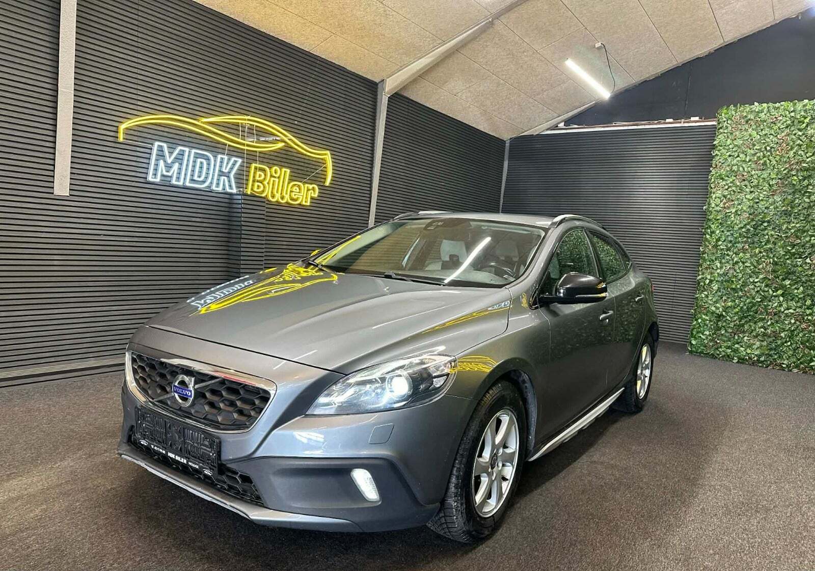 Volvo V40 CC 1,6 D2 115 Momentum