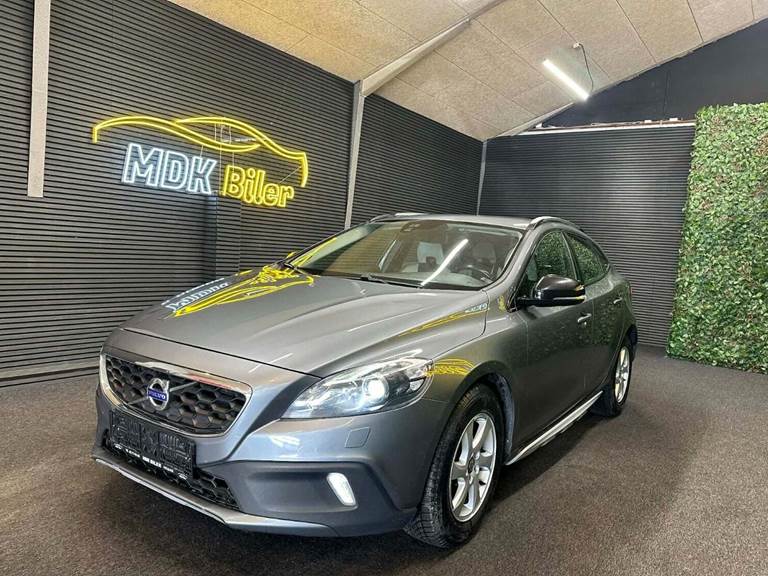 Volvo V40 CC 1,6 D2 115 Momentum