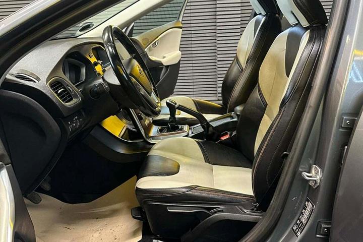 undefined Volvo V40 CC fra 2015
