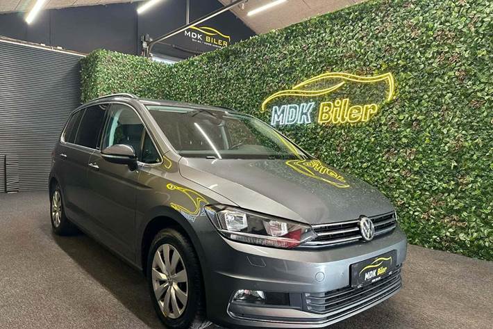 undefined VW Touran fra 2019 set udefra