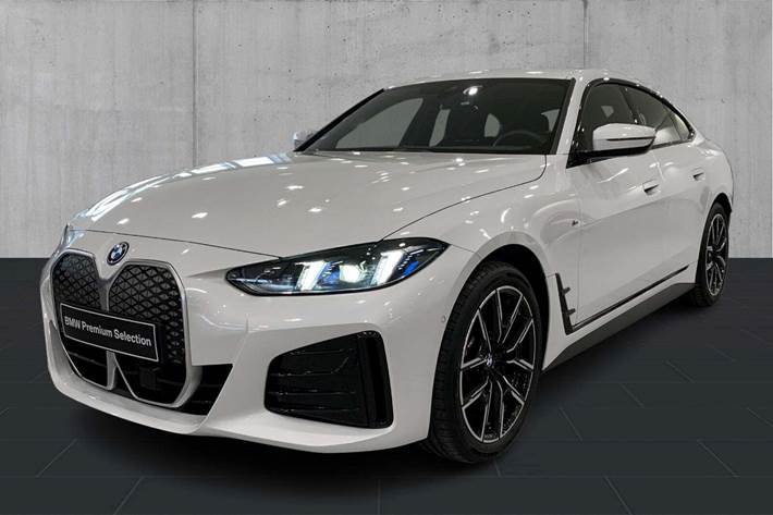 undefined BMW i4 fra 2025 set udefra