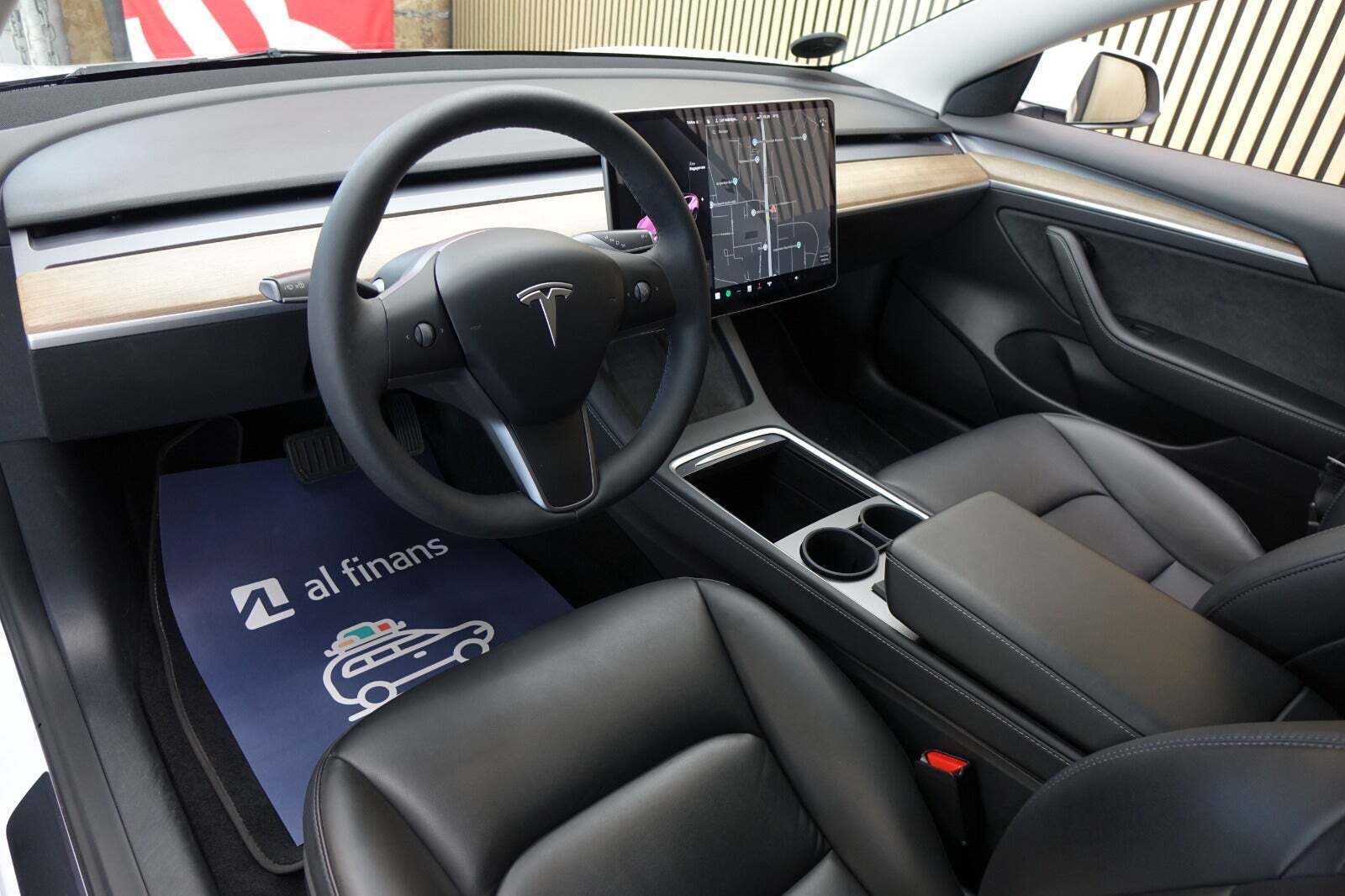 Tesla Model 3 Standard Range+ RWD