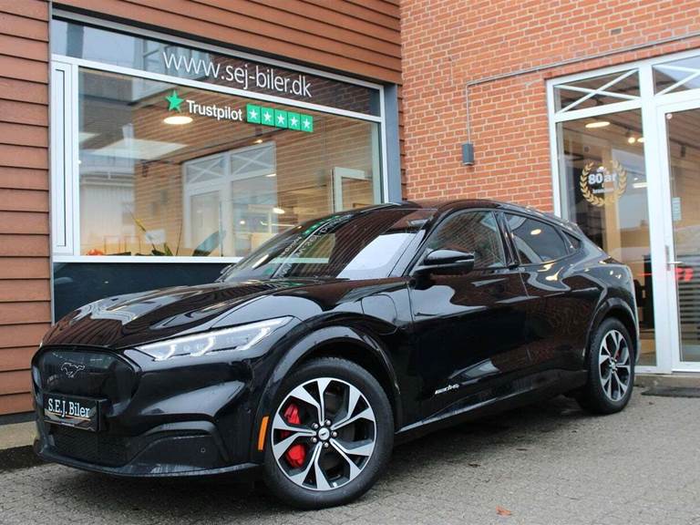 Ford Mustang Mach-E 70 Premium Standard Range AWD