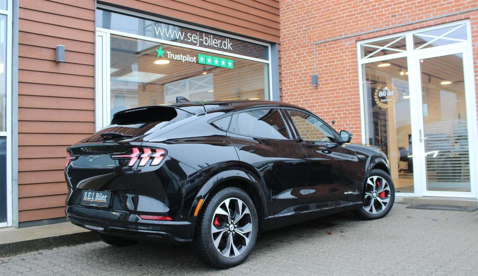 Sort Ford Mustang Mach-E fra 2023