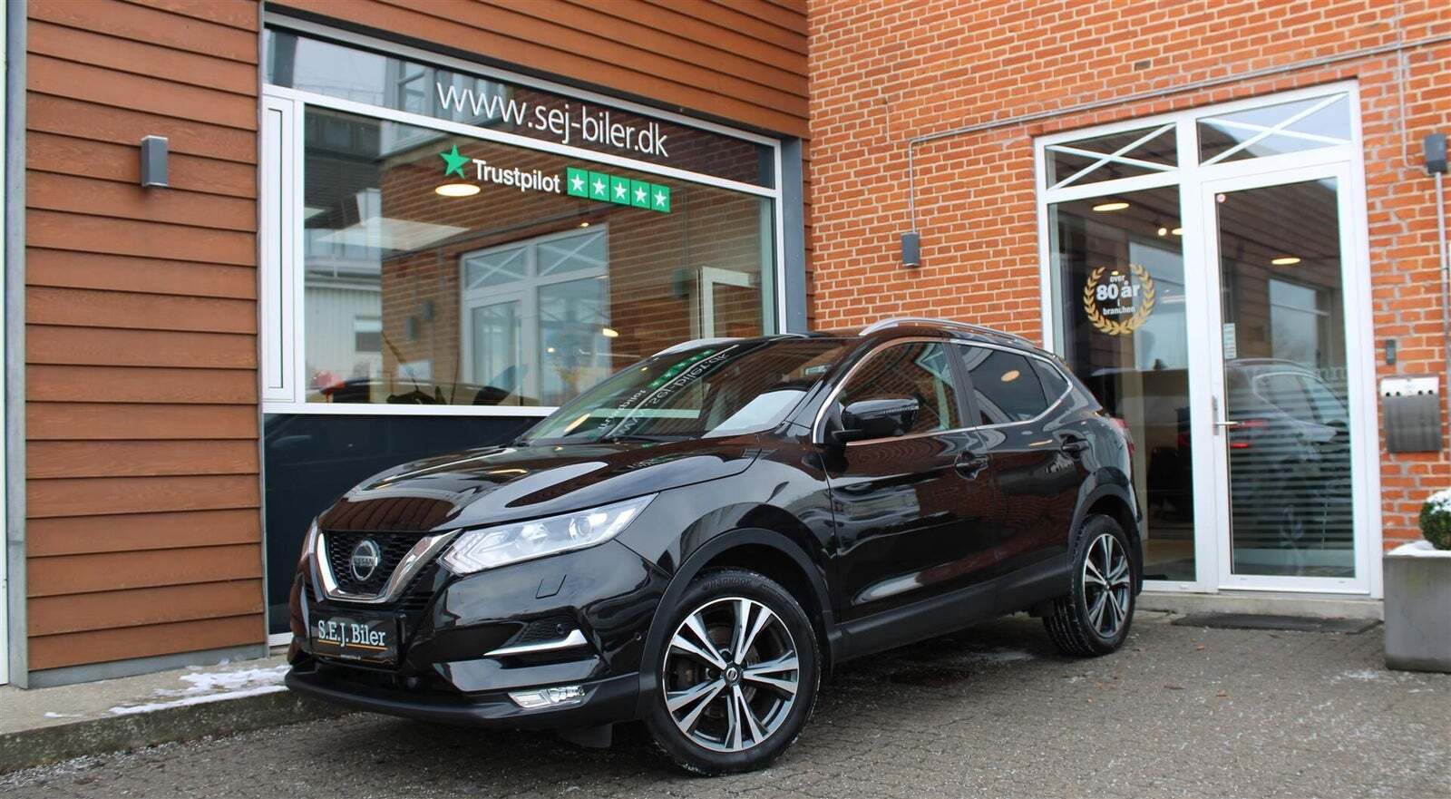 Sort Nissan Qashqai fra 2018