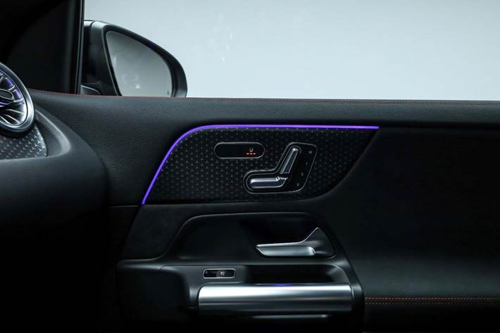 Sort Mercedes EQA250+ fra 2026