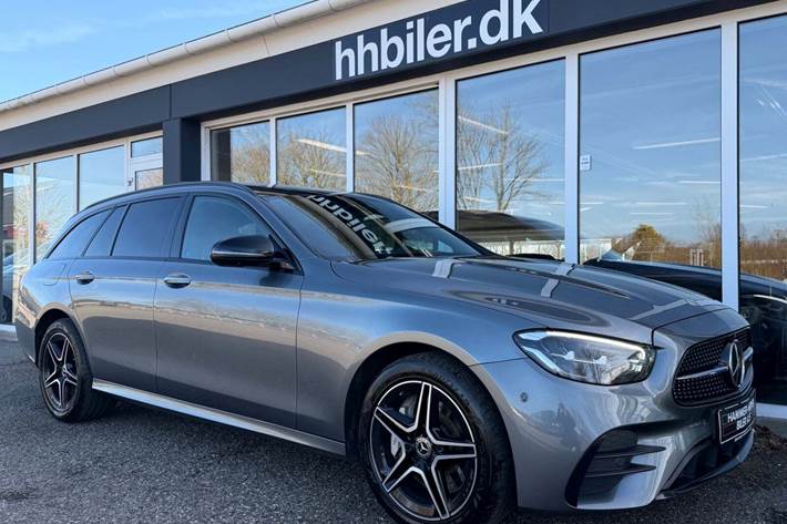 Grå Mercedes E300 de fra 2023
