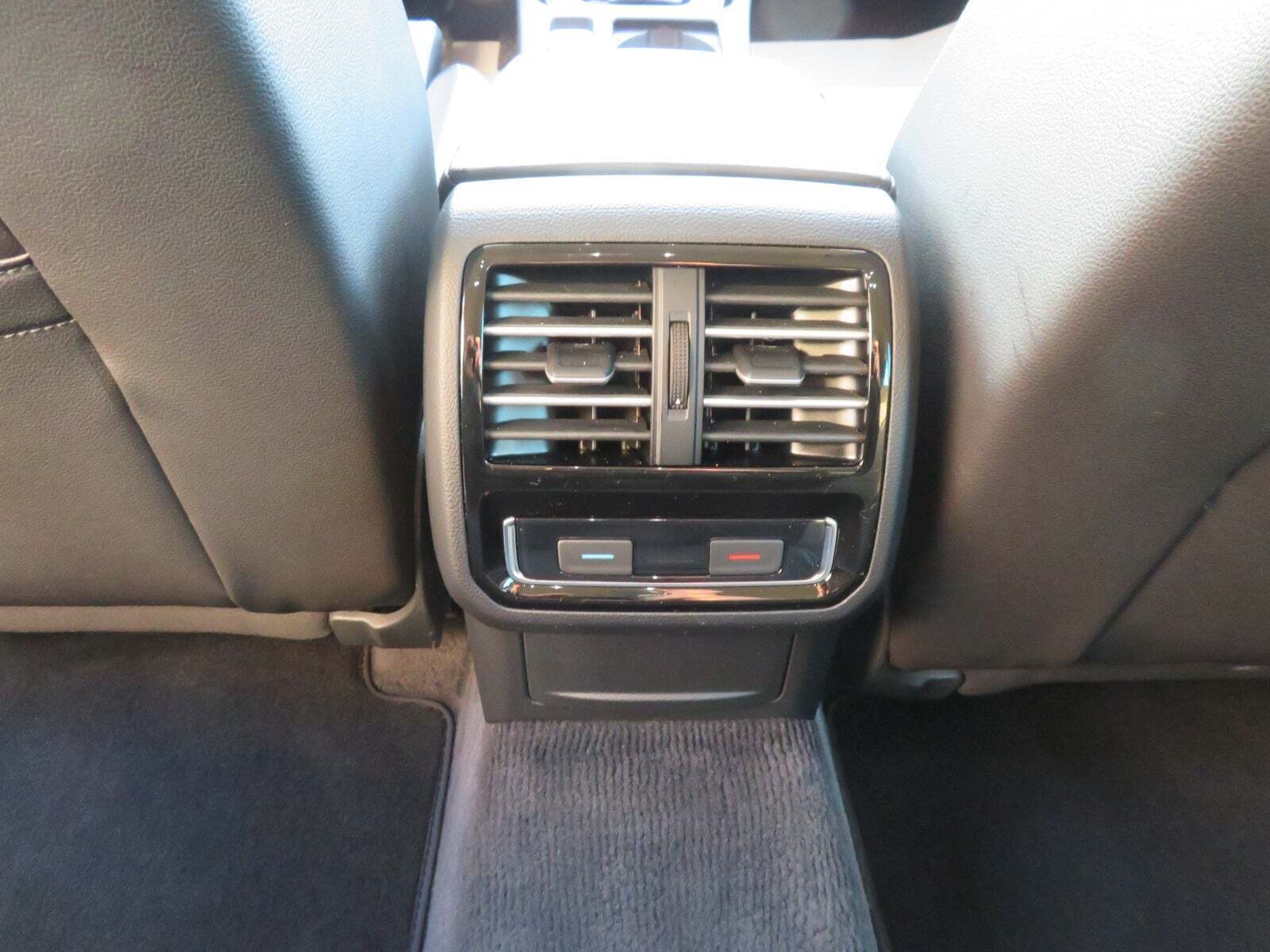 VW Passat 1,8 TSi 180 Highline Variant DSG