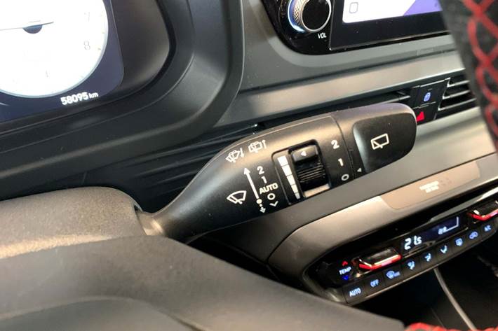 Sort Hyundai i20 fra 2022