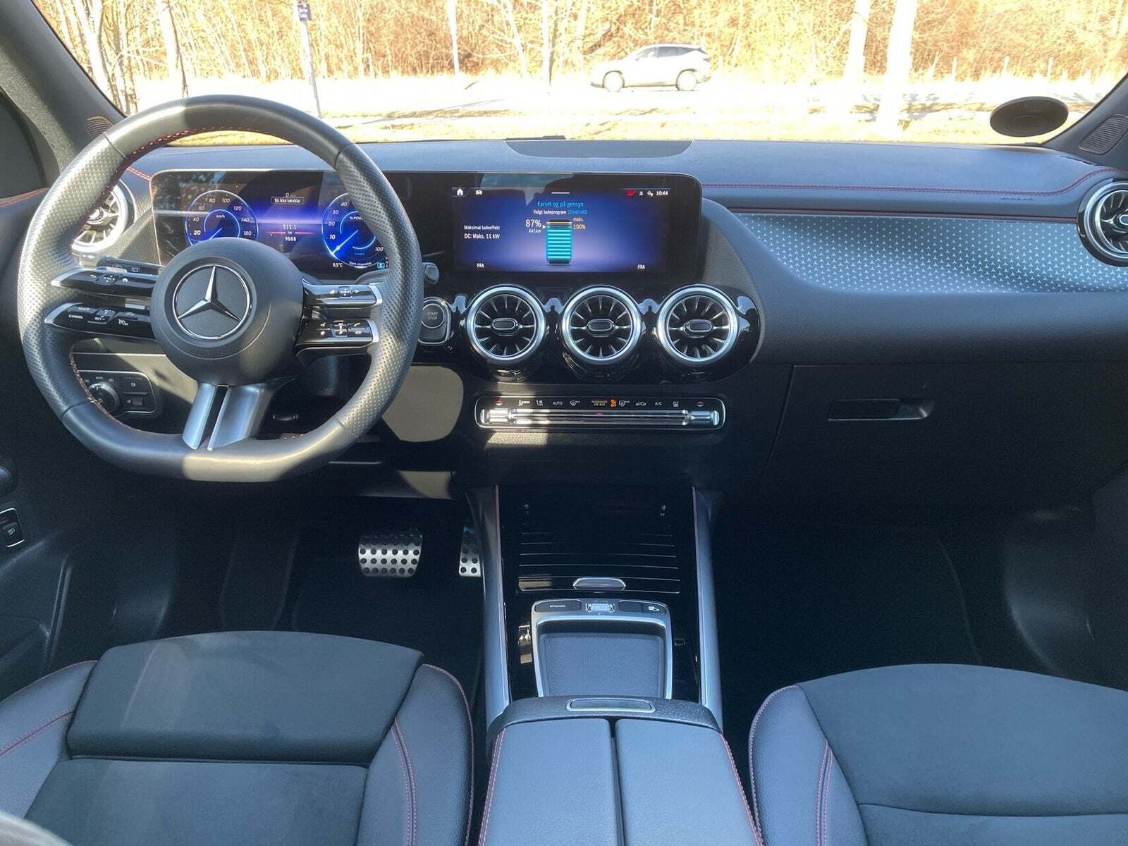 Sort Mercedes EQA250+ fra 2024