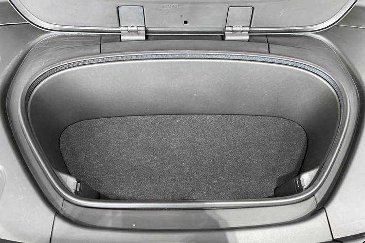 Blå Volvo XC40 fra 2022