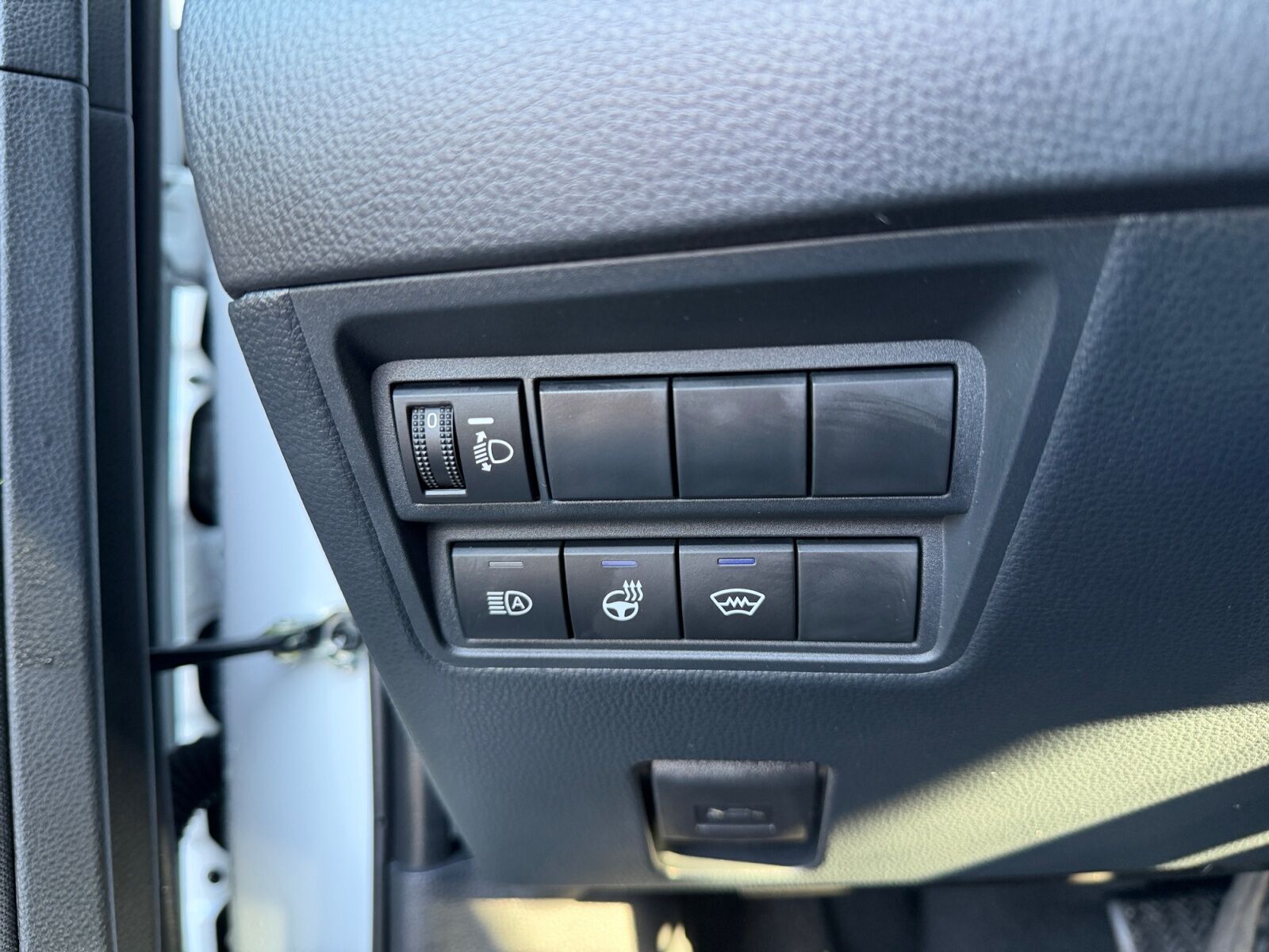 Hvid Toyota Yaris Cross fra 2025