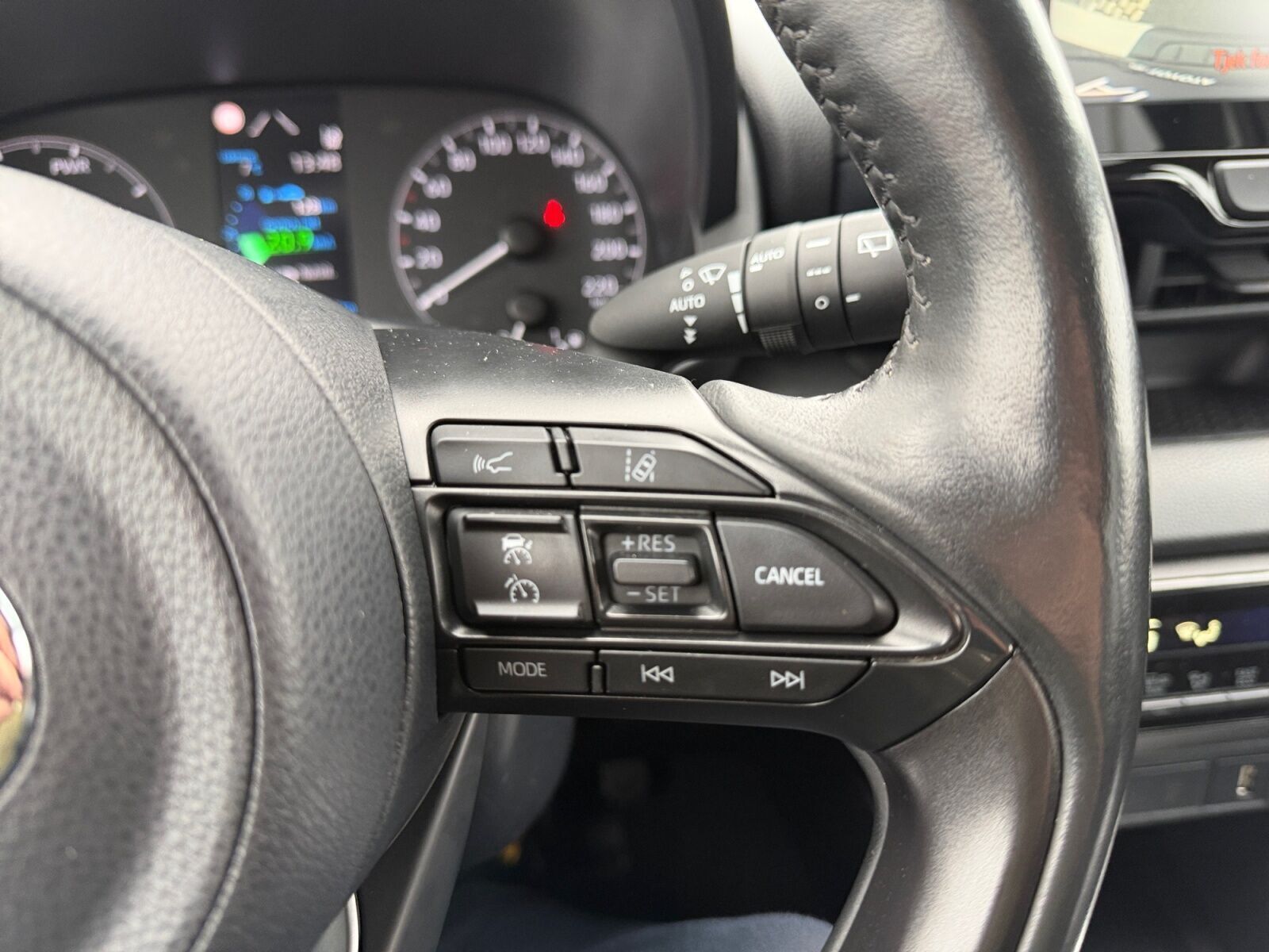 Bronze Toyota Yaris fra 2020