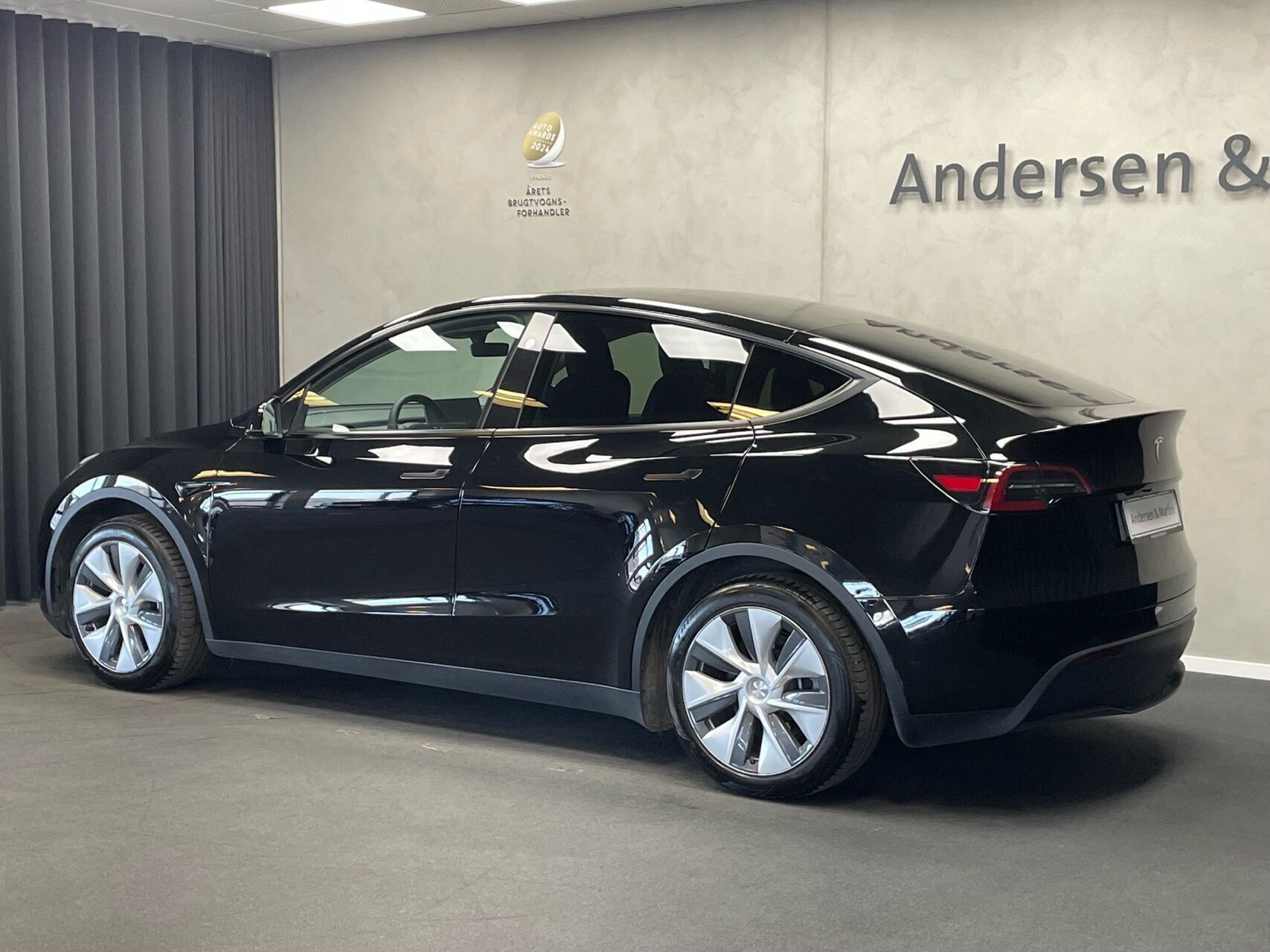 Tesla Model Y EL RWD 299HK 5d Aut.