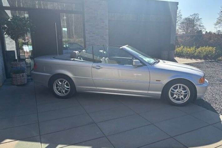 undefined BMW 318i fra 2003